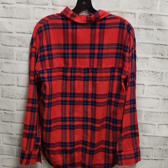 Old navy top  - Picture 3 of 3